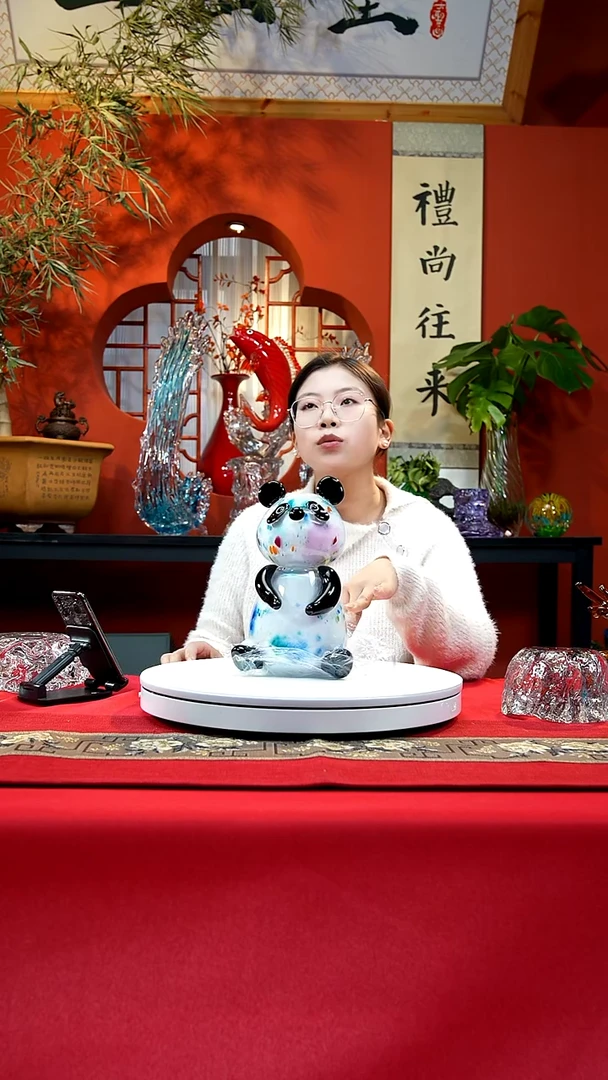 手工艺品琉璃熊猫
