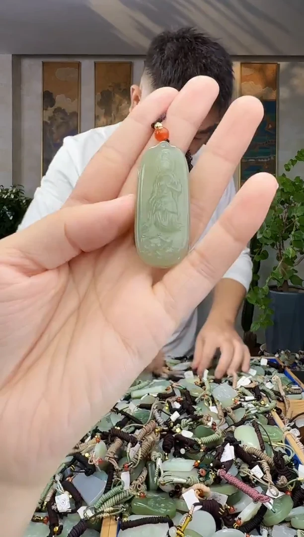 未镶嵌和田玉挂件拍一发一