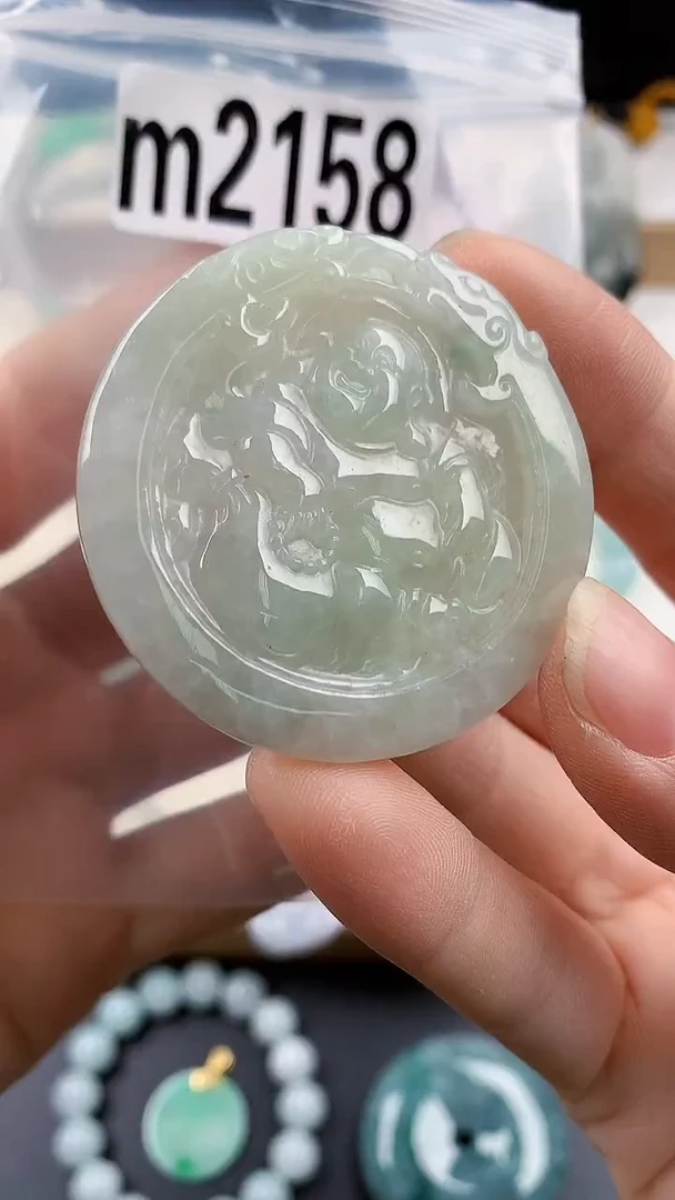 颈饰未镶嵌翡翠天然翡翠吊坠挂件