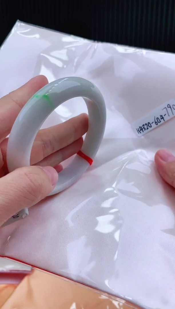 未镶嵌手镯翡翠60