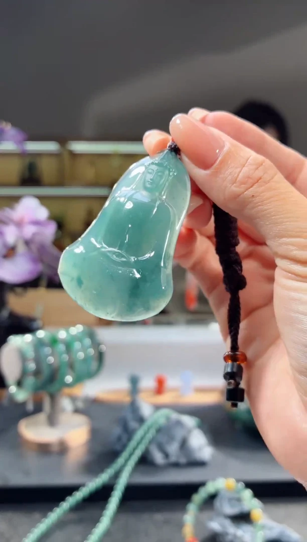 吊坠(不含链)未镶嵌翡翠观音