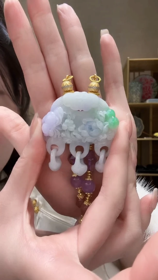 【闪购商品】翡翠颈饰未镶嵌吊坠