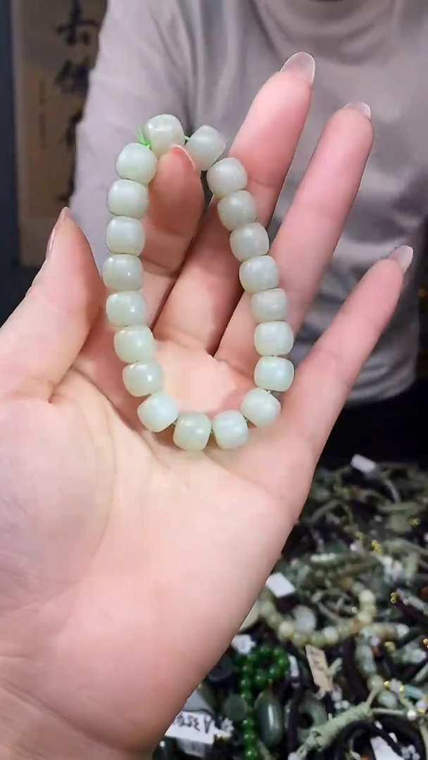 颈饰未镶嵌和田玉多样性发货，拍一发一