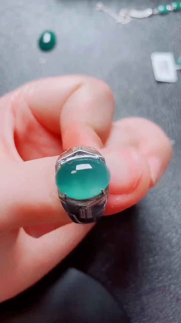翡翠戒指银S925镶嵌1111
