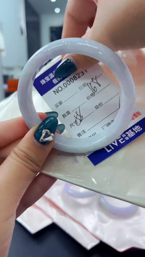翡翠手镯未镶嵌天然缅甸A货翡翠
