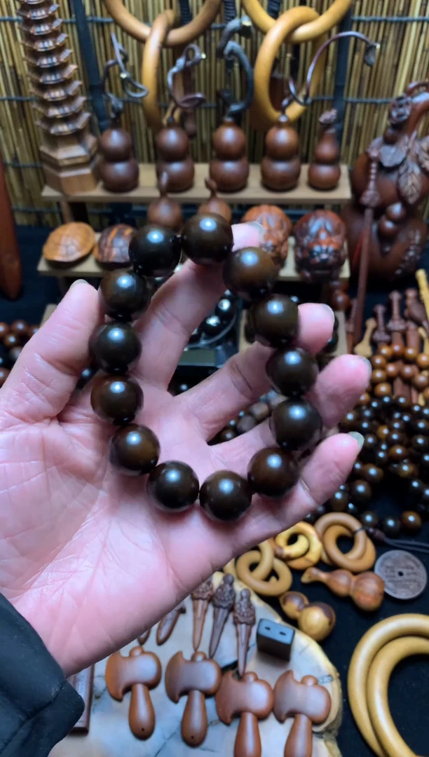 【闪购商品】木枣木1.8玉化手串一物一拍