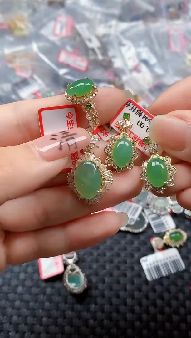 银S925镶嵌戒指翡翠天然A货缅甸翡翠