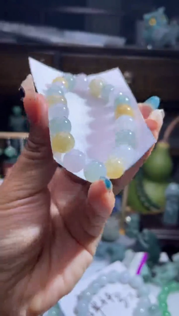 未镶嵌定制翡翠手串