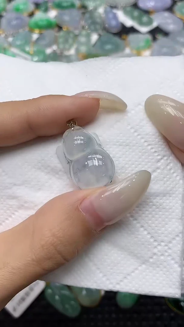 颈饰18K金镶嵌翡翠11111111111