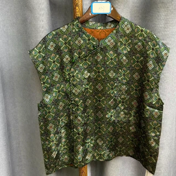 2025夏季新款时尚简约新中式桑蚕丝奥黛提花上衣女R727