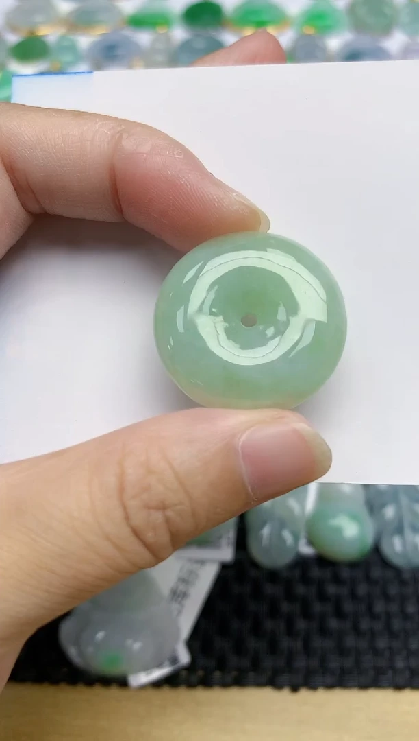 翡翠未镶嵌颈饰天然翡翠A货