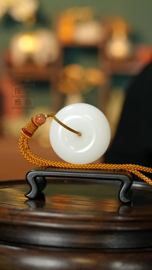 玉《平安扣手把》摆件