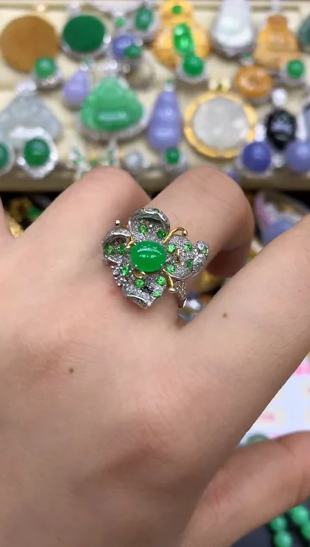 18K金镶嵌戒指翡翠320-中国好珍宝