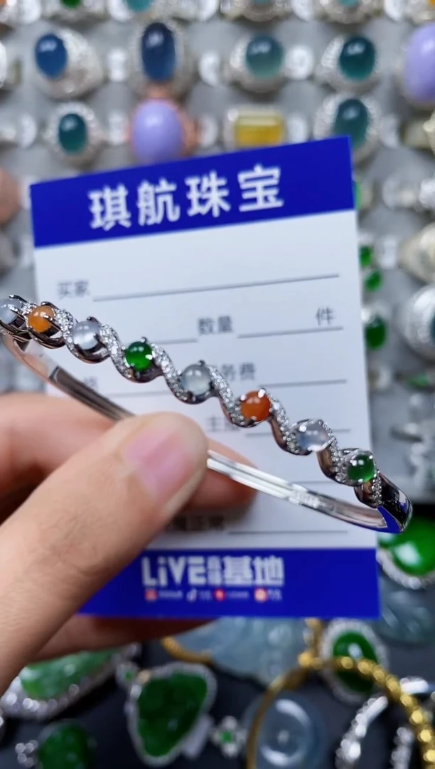 【闪购商品】翡翠手镯银S925镶嵌0464