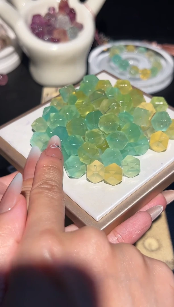 微棉黄绿色随型5颗未镶嵌萤石多样性发其一（不备注颜色）