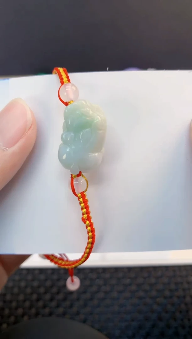 翡翠未镶嵌颈饰       1
