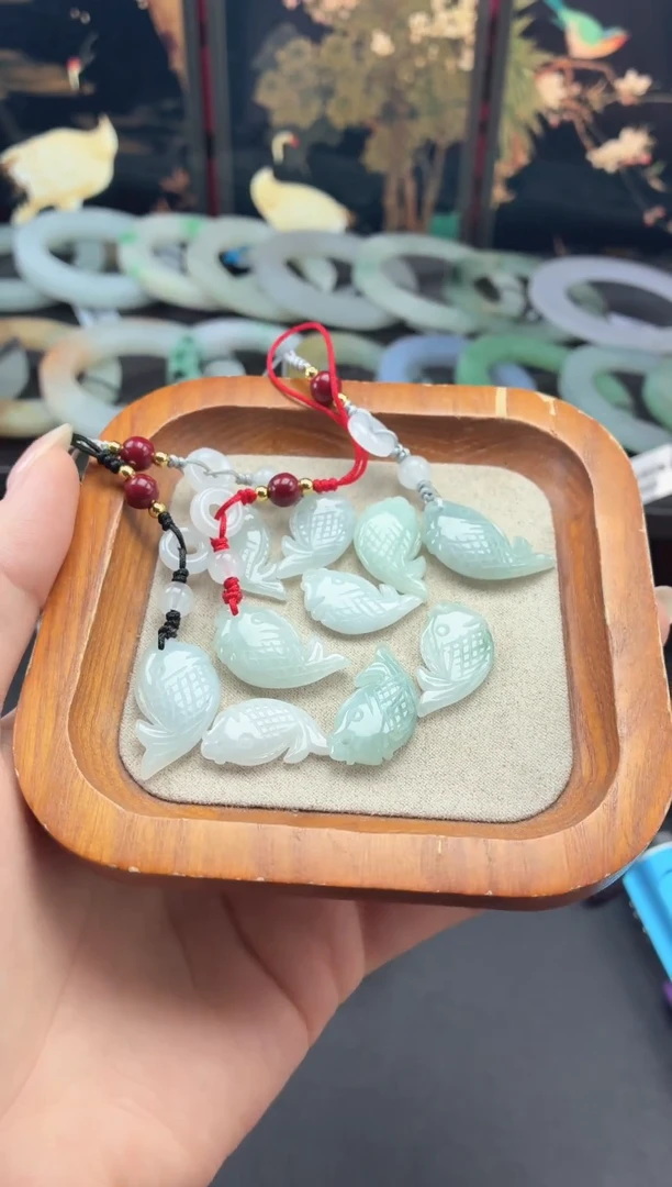 翡翠未镶嵌颈饰A09【多样性发其一】