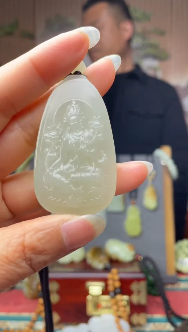 颈饰未镶嵌和田玉拍一发一