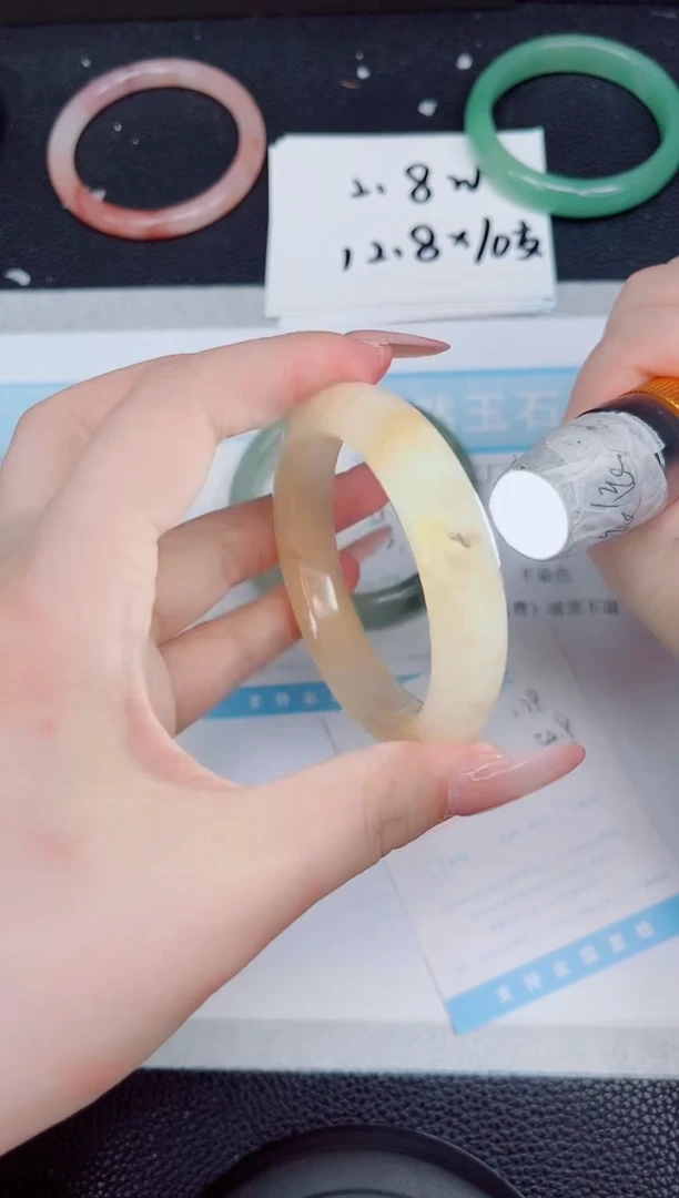 石英质玉手镯未镶嵌179-54.9