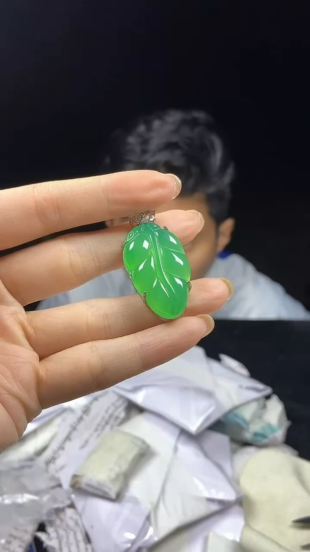 满色吊坠 所见即所得！！