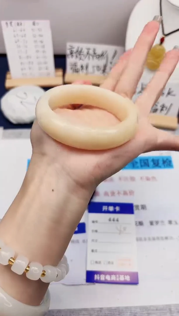 【闪购商品】石英质玉手镯未镶嵌444-财气镯-圈口57