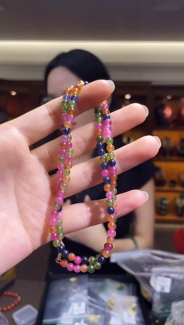 颈饰未镶嵌碧玺（多样性发一件）