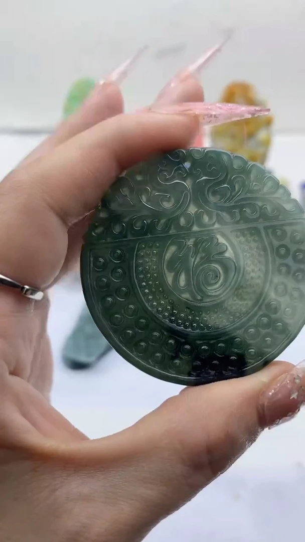 【闪购商品】翡翠颈饰未镶嵌挂件