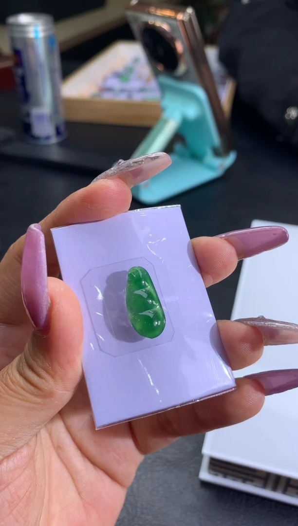 未镶嵌定制翡翠浮**杳翡翠