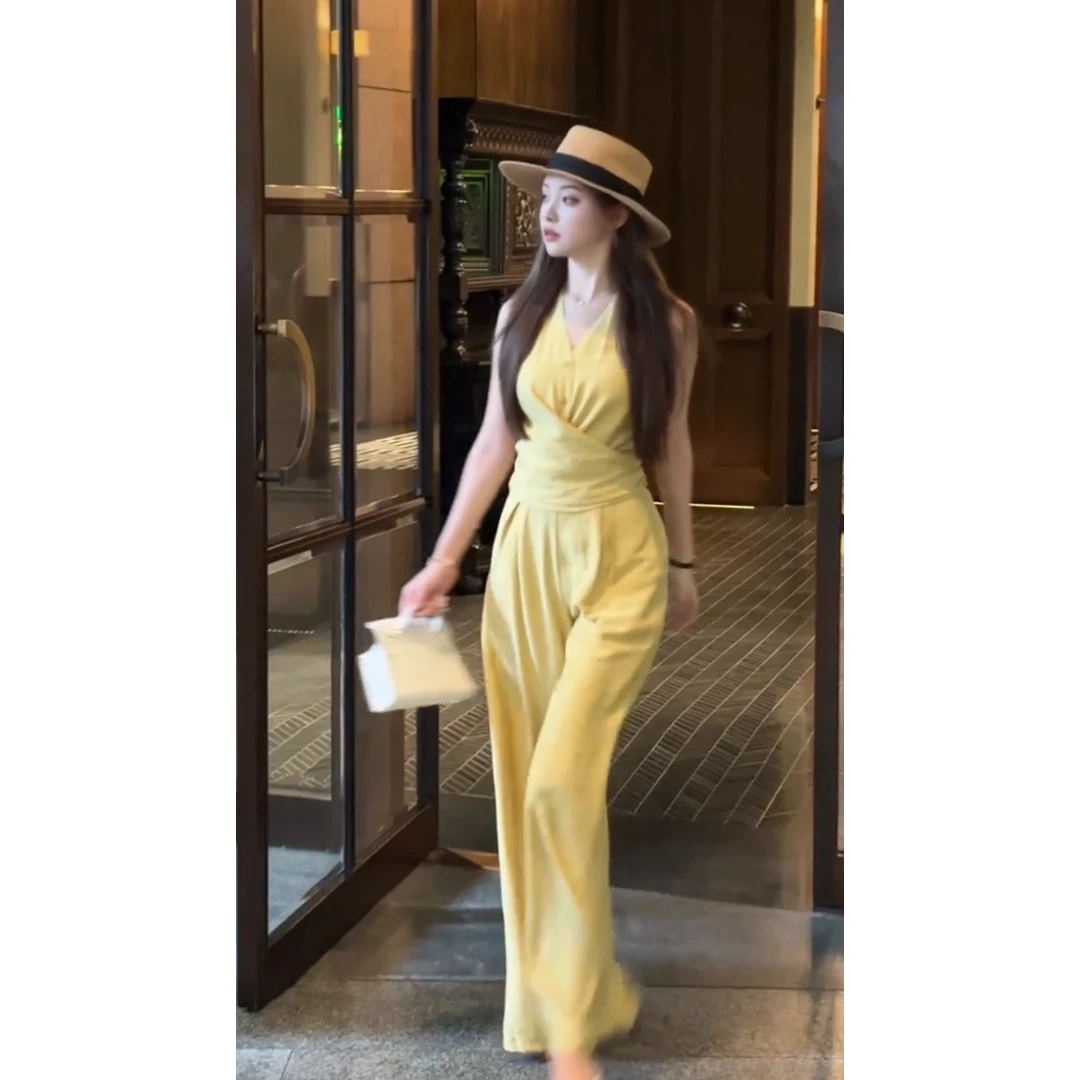 MARIE.COCO韩系简约干练气质穿搭女夏季设计感背心上衣时髦休闲裤