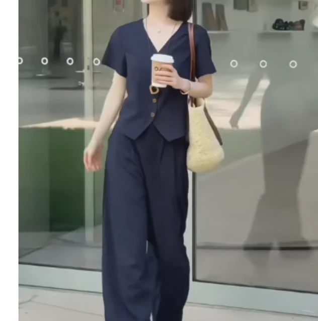 2025夏季时尚潮流百搭精品女装乖Auu