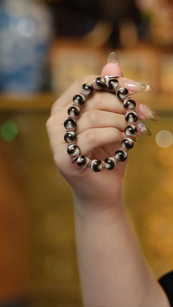 未镶嵌颈饰玛瑙/玉髓（覆膜）Q33519多样性发其一