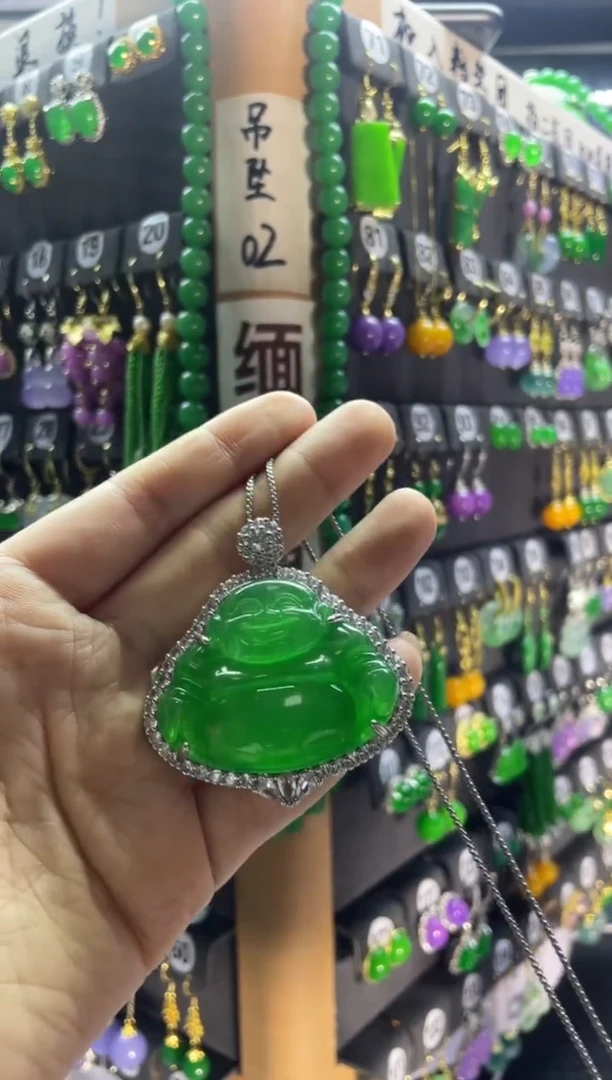 翡翠银S925镶嵌颈饰看佛公