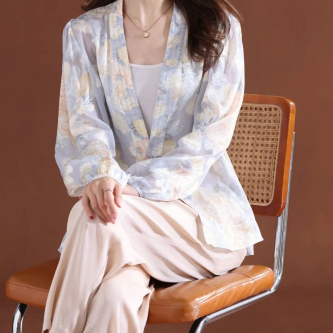 洋  新中式 100桑蚕丝顺纡绉追踪定位印花国风外套 25-283