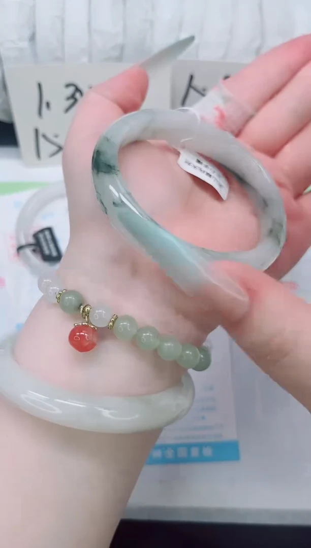 石英质玉手镯未镶嵌b78-60.6