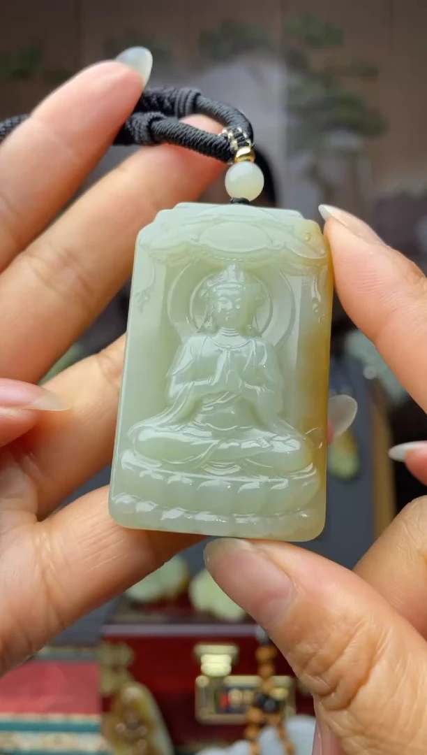 颈饰未镶嵌和田玉拍一发一