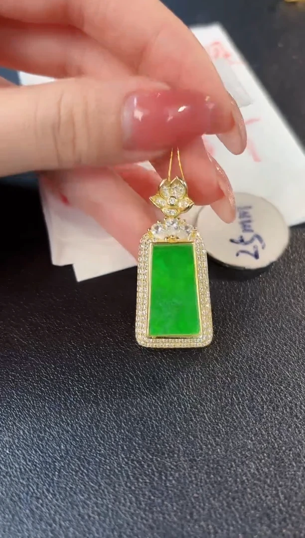 【闪购商品】翡翠颈饰银S925镶嵌缅料A货/支持复检/一件