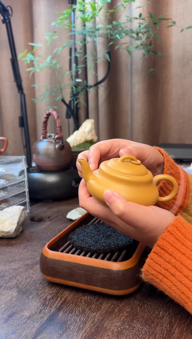 茶壶紫砂福禄-超精工半手-矿标级老宕口黄金段-容量:190CC