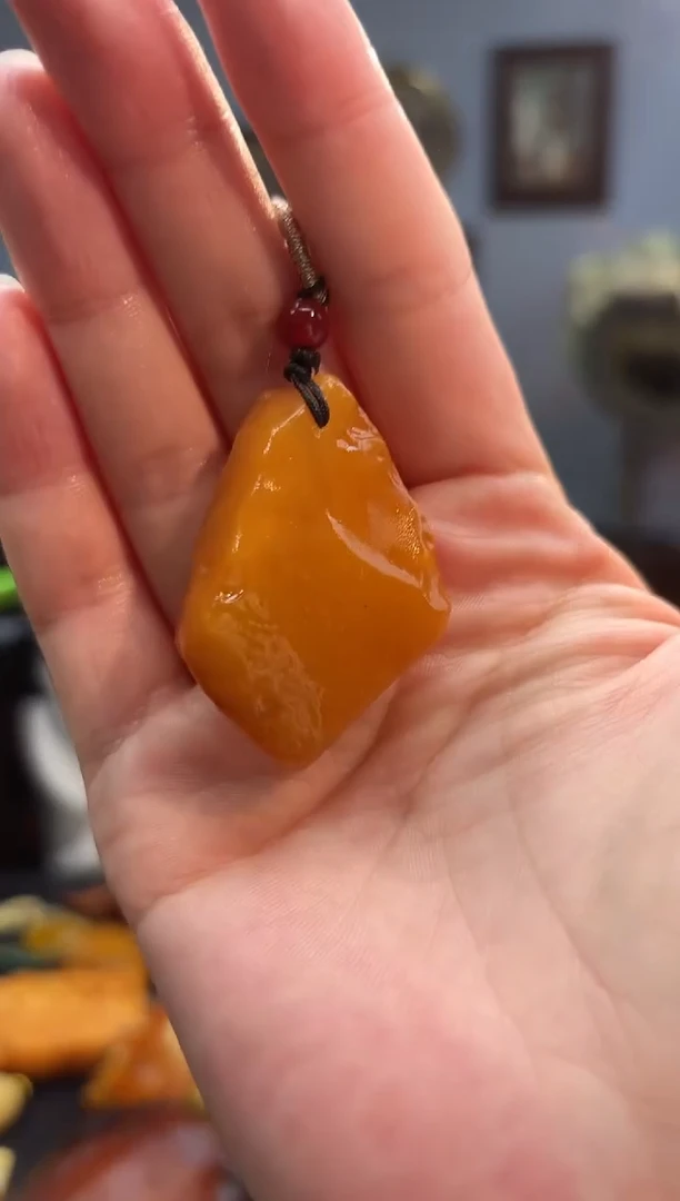 琥珀颈饰未镶嵌吊坠