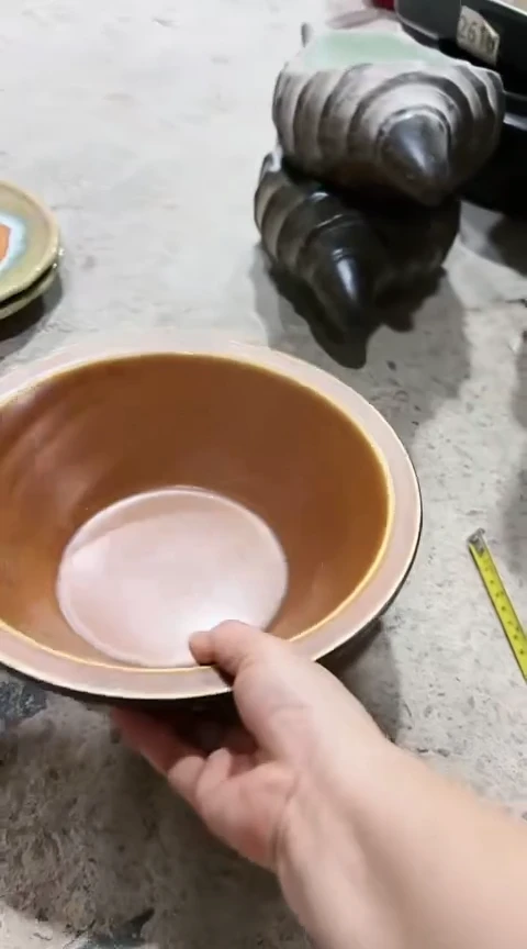 瑕疵26咖色盘子一个