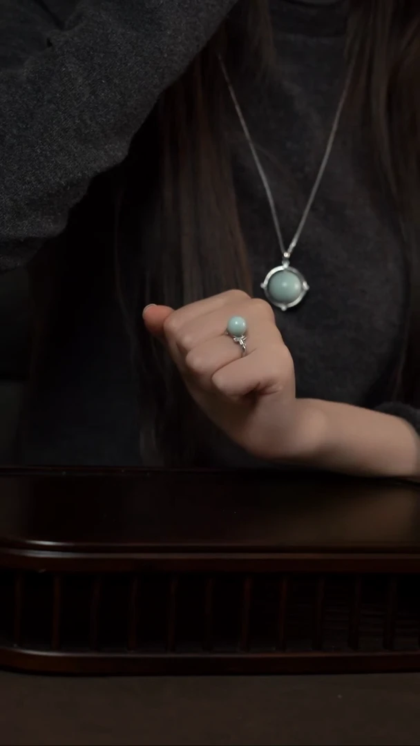 摆件@**影凝珠戒指展示图