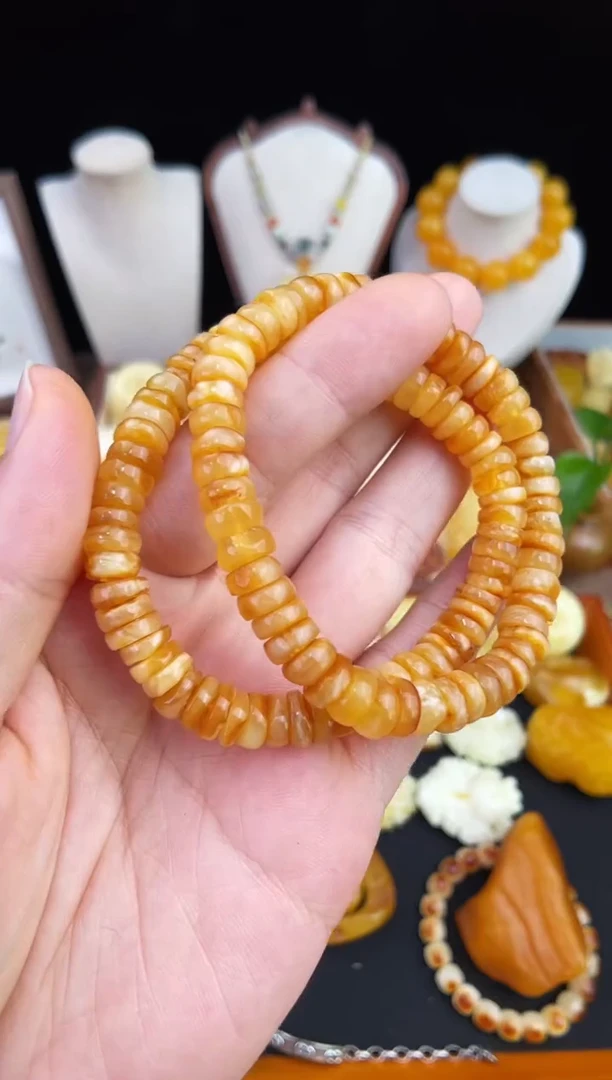 琥珀未镶嵌珠宝奇石多样性发其一