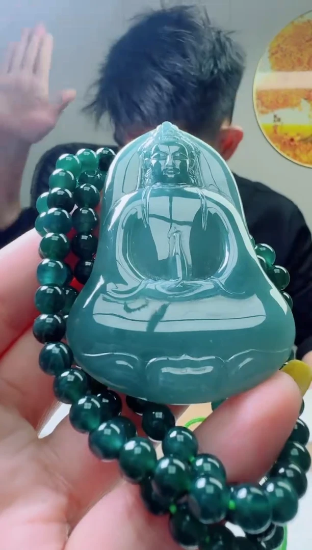 颈饰未镶嵌翡翠天然A货翡翠 多样性发其一