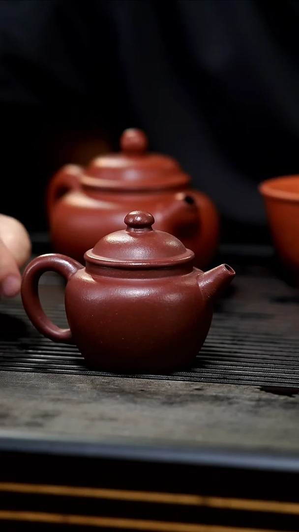 茶壶紫砂18-半手底槽清高巨轮150cc