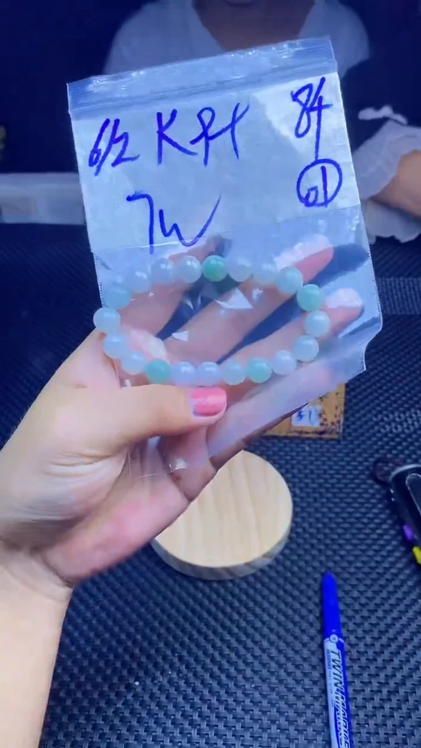 定制翡翠未镶嵌天然缅甸A货翡翠，多样性发货只发其一