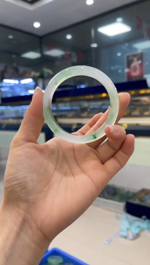 石英质玉手镯未镶嵌32   54-55圈口可戴