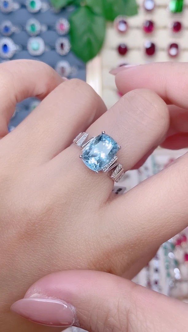 铂Pt950镶嵌戒指海蓝宝石4.1ct