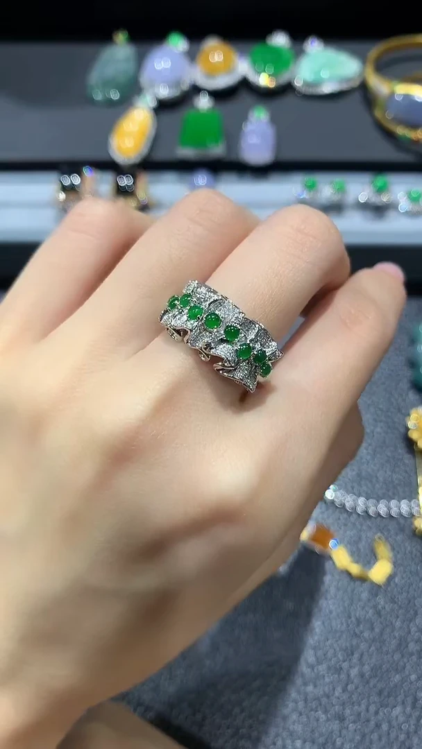 【闪购商品】翡翠戒指18K金镶嵌41团购