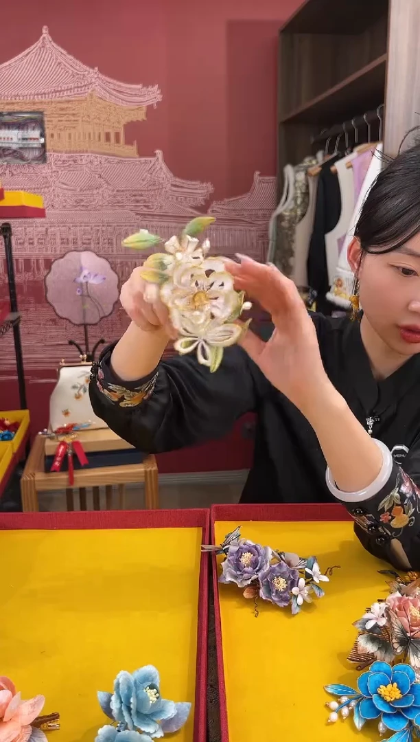 【闪购商品】刺绣非遗绒花（发饰）