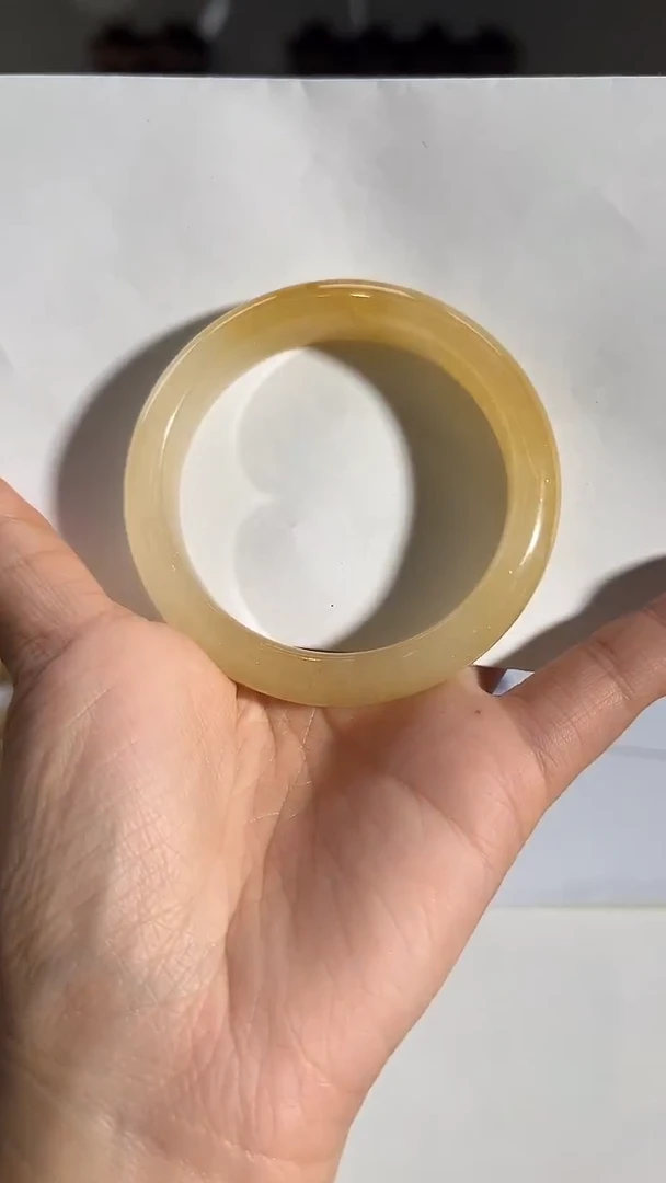 未镶嵌石英质玉（黄龙玉）手镯57圈口15