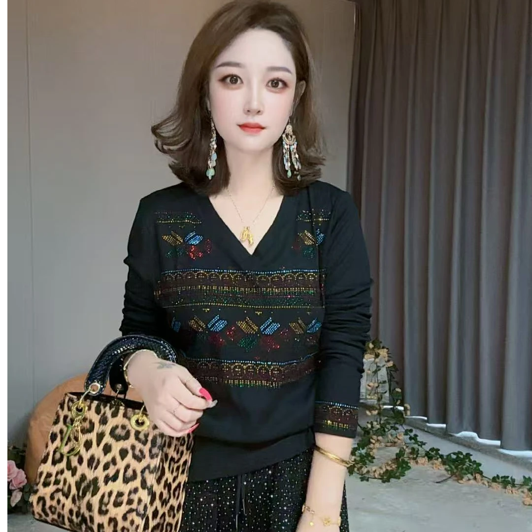 夏款透气民族风V领彩色亮钻休闲气质爆款洋气时尚重工女装短袖